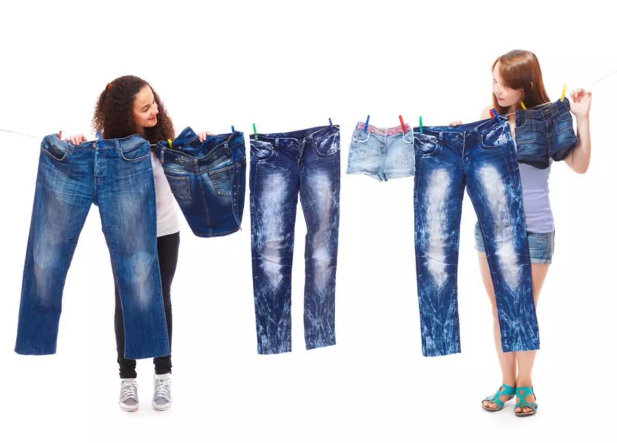 How to wash jeans? 22 photo: At what temperature to wash in a washing machine, so that they sat down