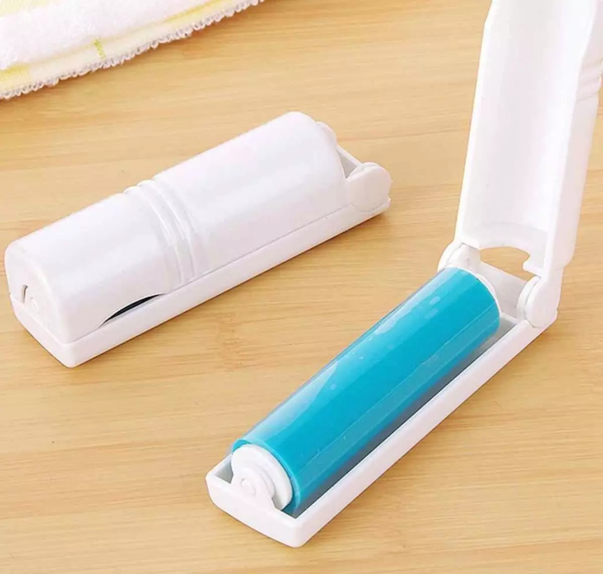 Clotting rollers: sticky reusable silicone washable rollers and replaceable models for cleaning clothes from wool. How to use them? 11254_20