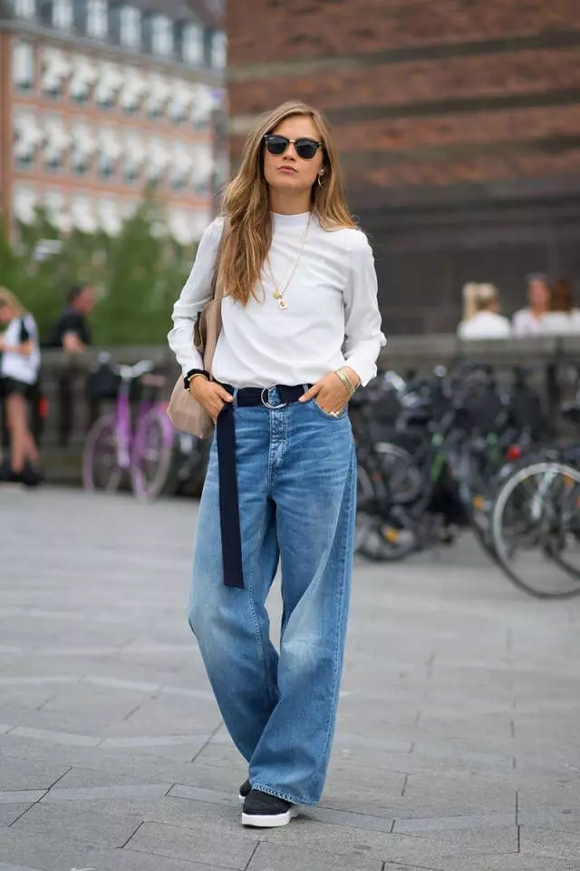 Aukšti juosmens džinsai - moterų džinsai su dideliu nusileidimu (94 nuotraukos): ką dėvėti 1125_28