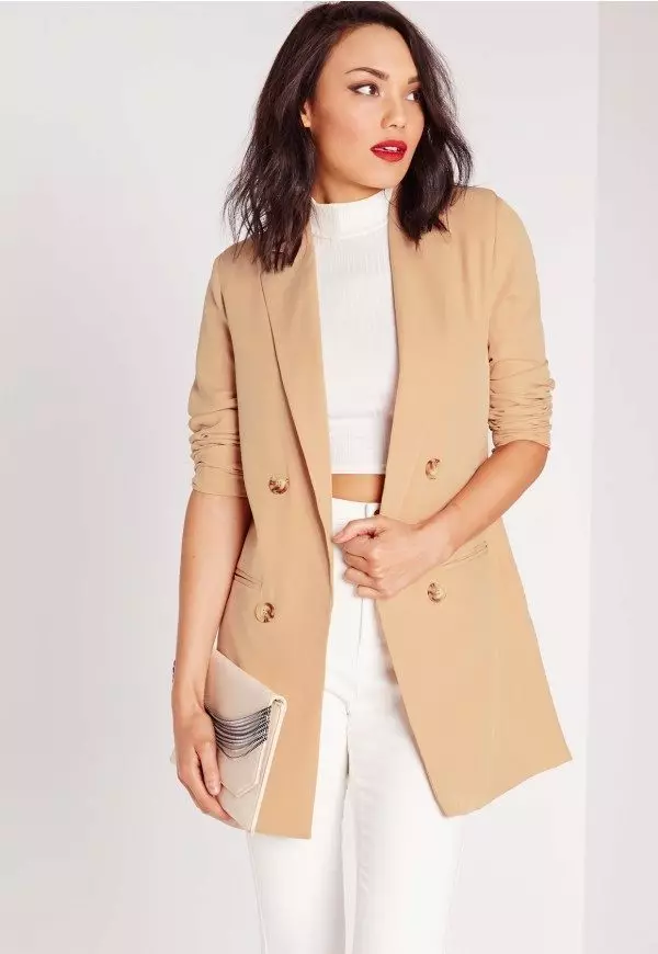 Beige Jacket (58 bilder): Hva skal du ha på seg 1130_13