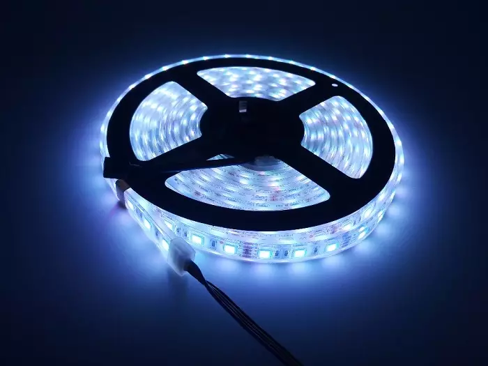 Ferljochting Aquarium LED-spotlights: Hoe kinne jo de 