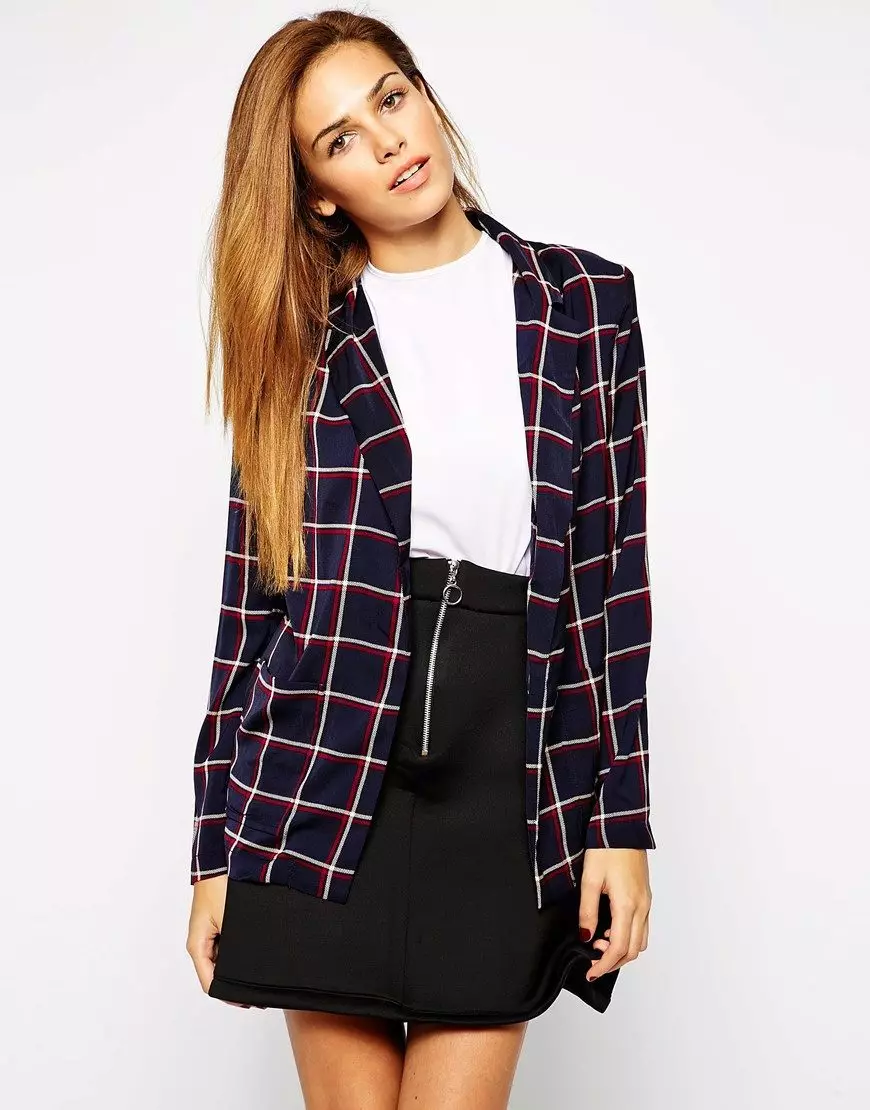 Checkered jopiči (50 fotografij): Kaj nositi žensko jakno v kletko 1139_5