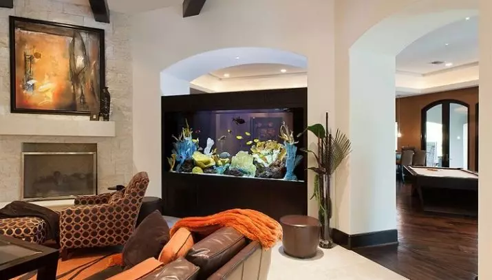 Cevi pod akvarijom (50 fotografija): Kako napraviti noćni ormarić? Crteži sa dimenzijama. Odabir stolova za panoramski akvarijumi 60, 100, 200 i 300 litara 11456_28