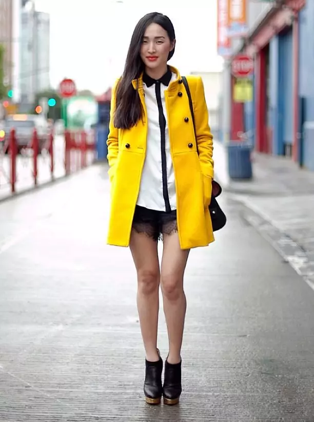 Żółta kurtka (48 zdjęć): Co ma na sobie kurtkę, modele żeńskie 1154_28