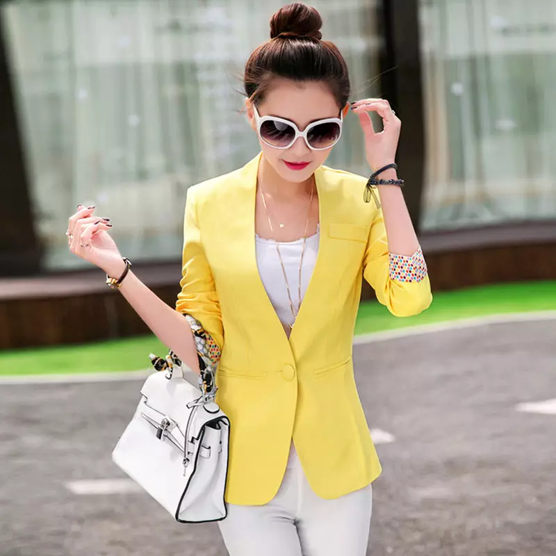 Żółta kurtka (48 zdjęć): Co ma na sobie kurtkę, modele żeńskie 1154_42