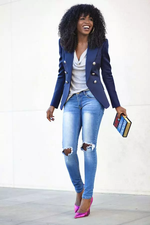 Jachetă albastră (60 de fotografii): modele pentru femei, cu care purtarea, cu pantaloni gri 1155_19