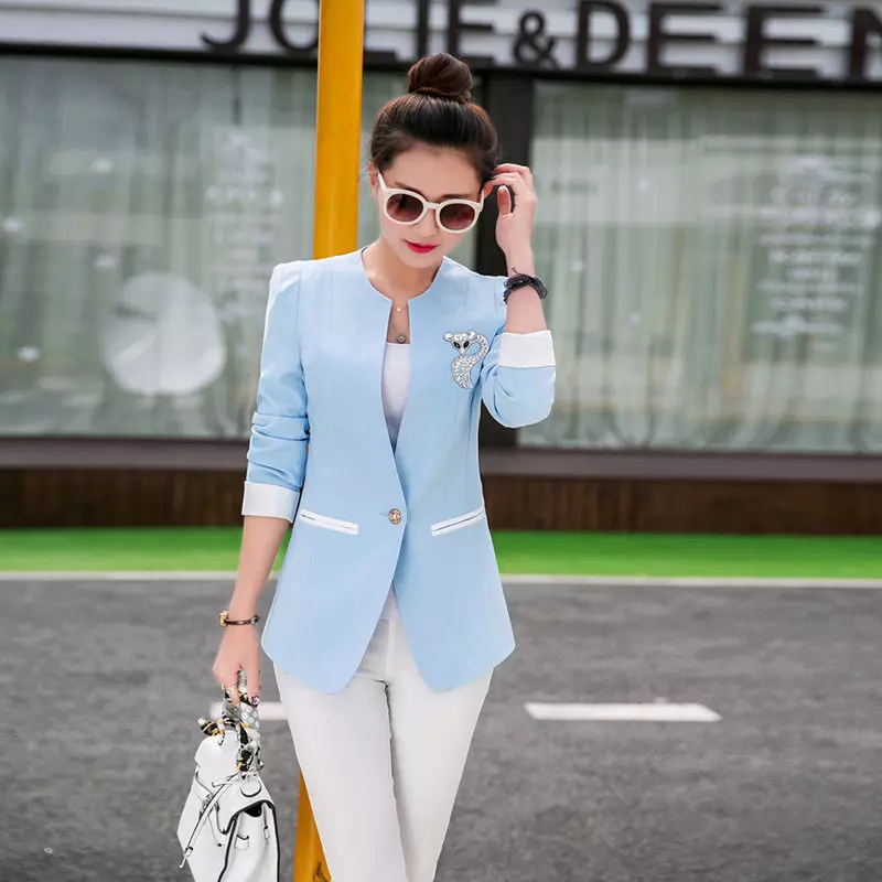 Summerәйге хатын-кызлар куртка (79 фото): Мода тенденцияләре 2021, яктылык, кыска җиң 1165_30