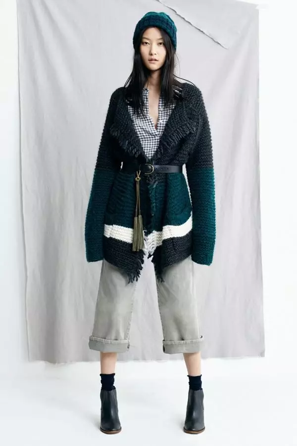 Літній жіночий піджак (79 фото): модні тенденції 2021, легені, з коротким рукавом 1165_48
