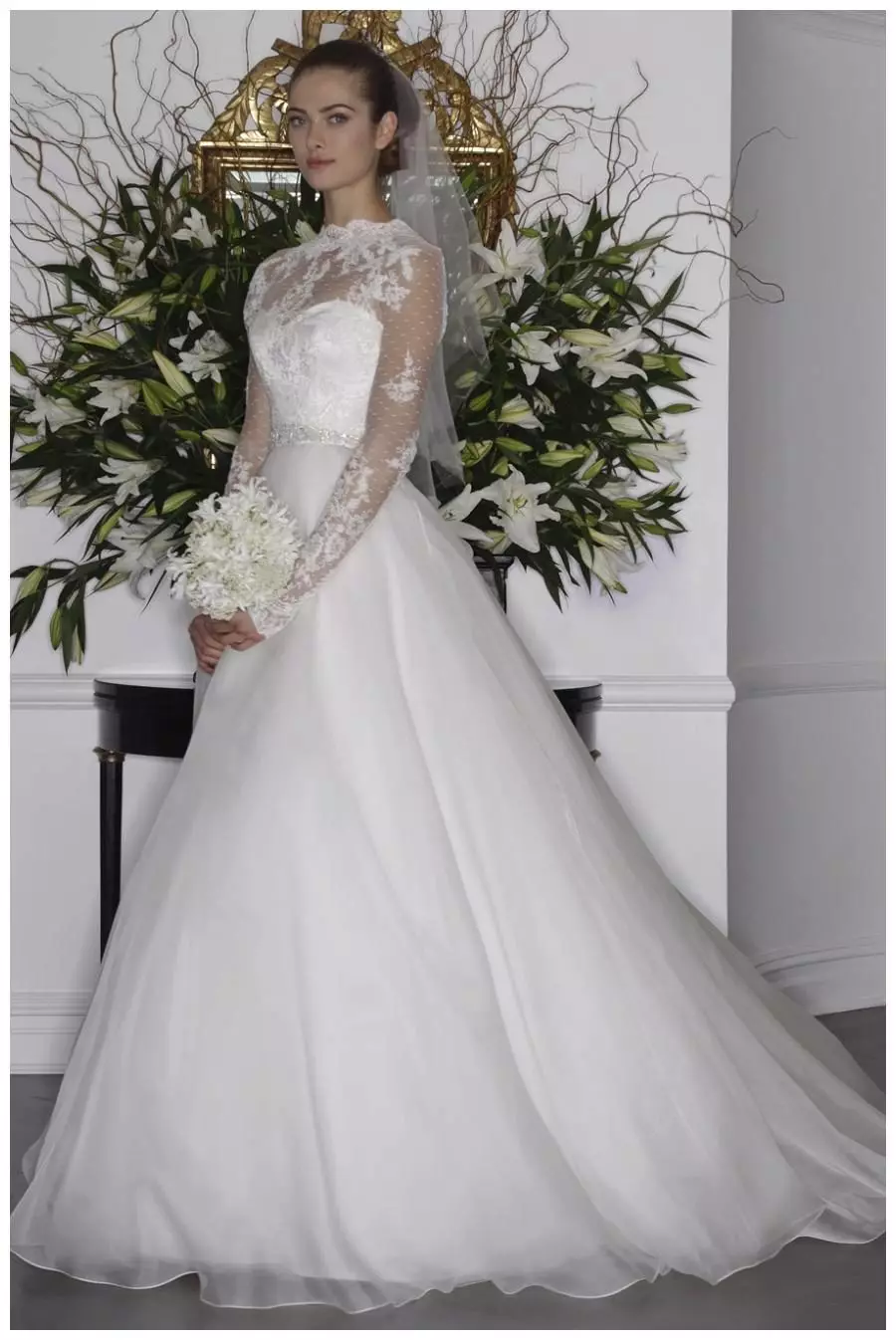 لباس عروسی A-Silhouette با توری