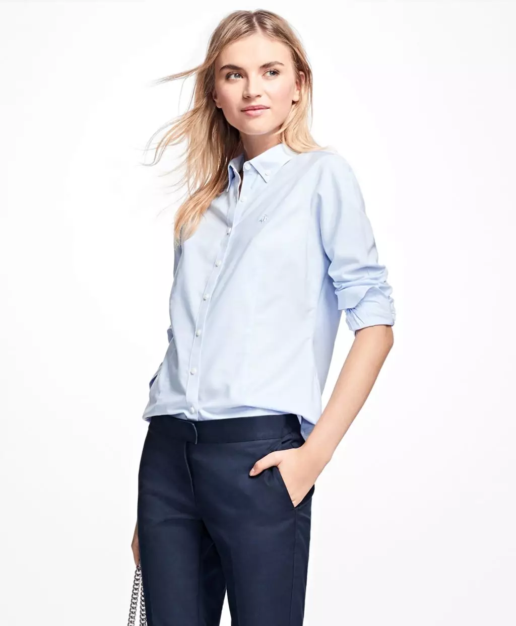 Chemise bleue pour femmes (112 photos): quoi porter et combiner une chemise bleue, bleu clair, pois, images à la mode 1217_5