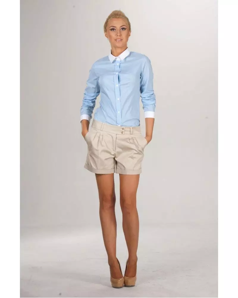 Dames Blue Shirt (112 foto's): Wat te dragen en blauw shirt combineren, lichtblauw, polka dot, modieuze afbeeldingen 1217_71