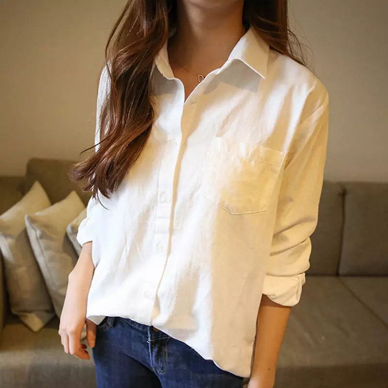 White Shirt (79 foto's): Damesmode, als een vlinder met een wit vrouwelijk shirt, modellen met een kraag en zonder, met wat draagt 1246_32