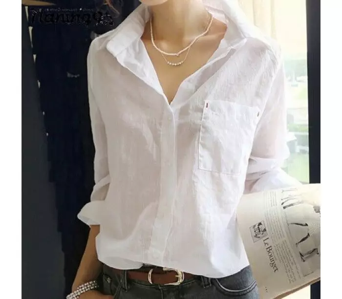 White Shirt (79 foto's): Damesmode, als een vlinder met een wit vrouwelijk shirt, modellen met een kraag en zonder, met wat draagt 1246_33