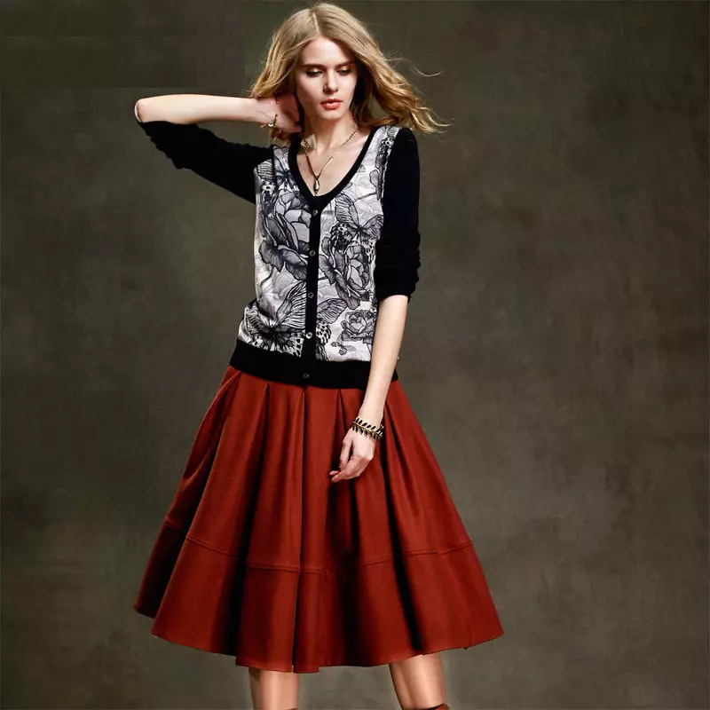 Skirts me folds counter (37 foto): Çfarë duhet të veshin dhe si të qep, modelet 1297_16