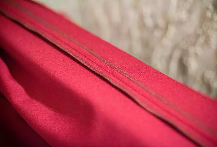 Faldas con pliegues bantle (37 fotos): Qué usar, cómo coser, patrones y clase magistral 1298_30