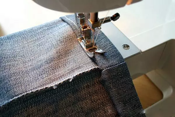 Cum de a coase o fustă de denim pentru fata cu mâinile lor, modele, din blugi vechi, cu ce să poarte 1301_40