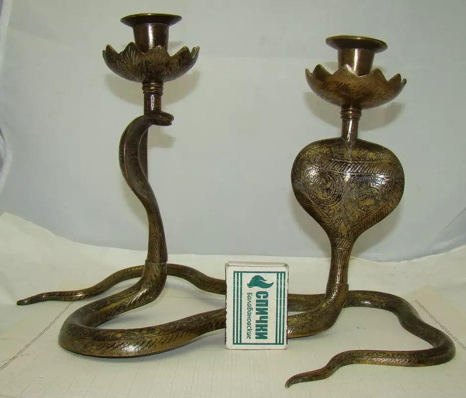 Candelabros de metal: candelabro negro de metal y oro, una vela y 5 velas, en forma de ciervos y otros candelabros decorativos de hierro 13157_21