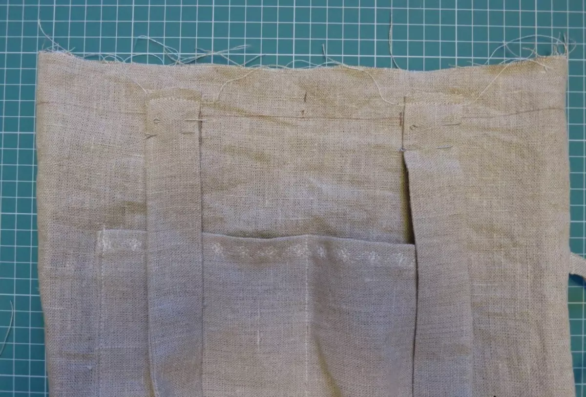 Cómo coser una bolsa de tela con sus propias manos (51 fotos): patrones de patrones de lino y tapiz, clase magistral por modelos de costura hechos de solapas 13249_17