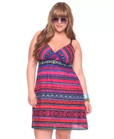 別人為全婦女手（30張圖片）：Boho風格的大尺寸模式和海灘上的簡單夏天，如何縫製它們 13254_21