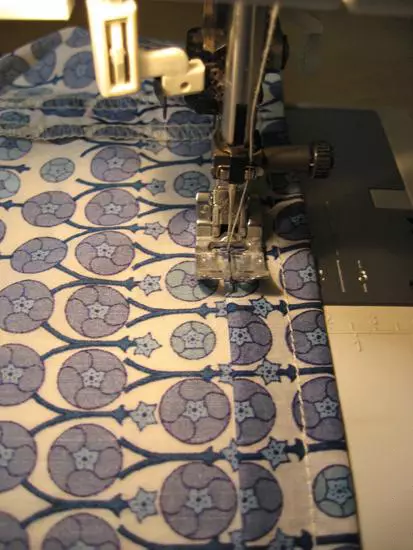 Sarafan Patterns (146 foto's): Hoe de zomer snel naaien en doe het gewoon zelf, met een taille op de schouders en in de stijl van Boho, voor zwangere vrouwen 13262_86