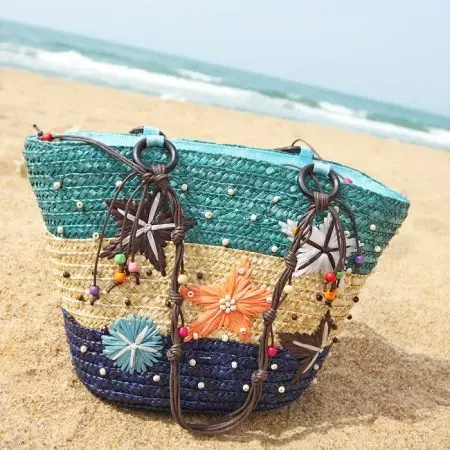 Vrećica za plažu s vlastitim rukama (77 fotografija): uzorci, napravite vrećicu za plažu, master klase na krojenju od tkanine, plesti kukiča 13263_32