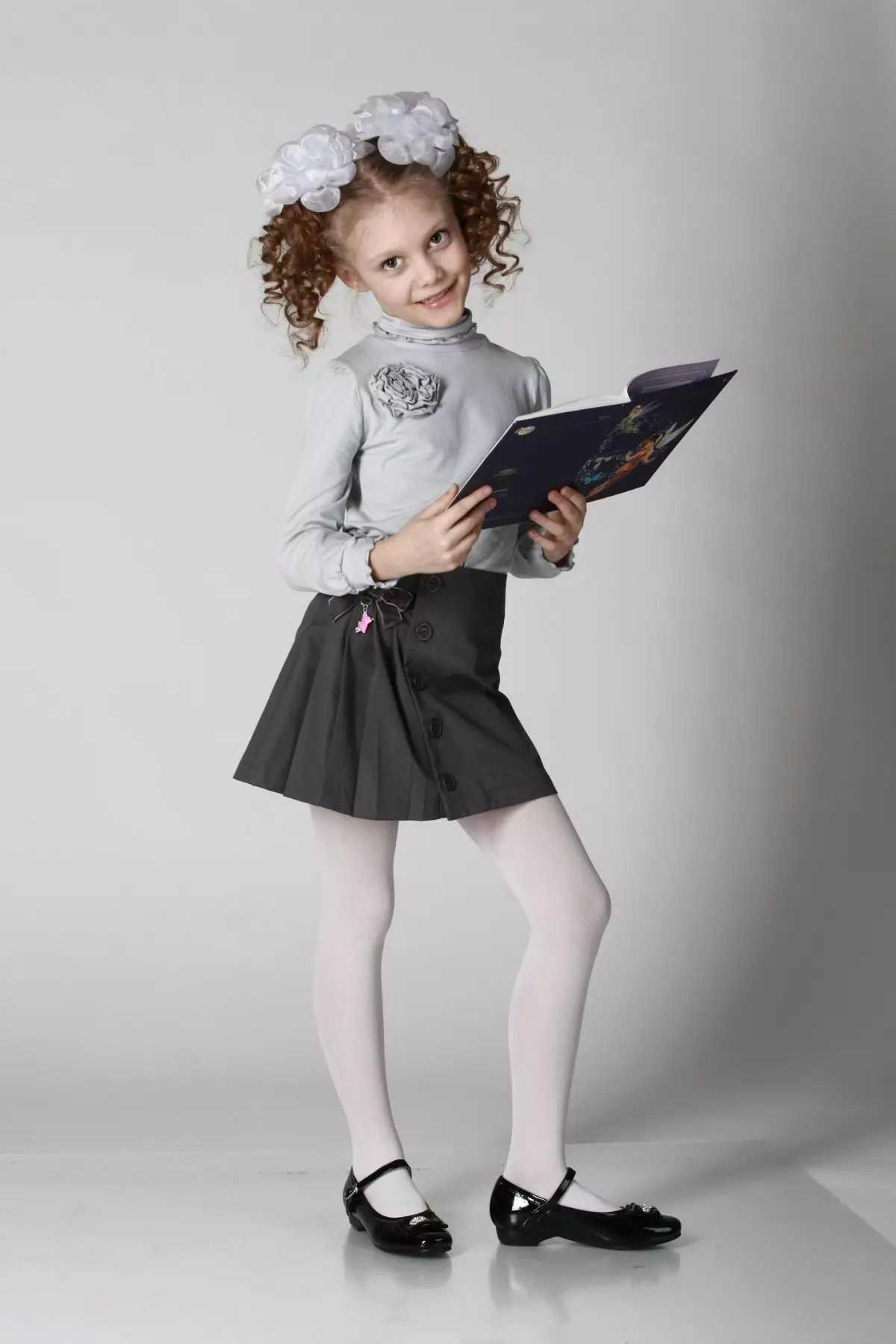 Peta djevojke cipele (71 fotografije): dječje modele, peta na djevojke od 12 godina, opcije za školu 13266_43