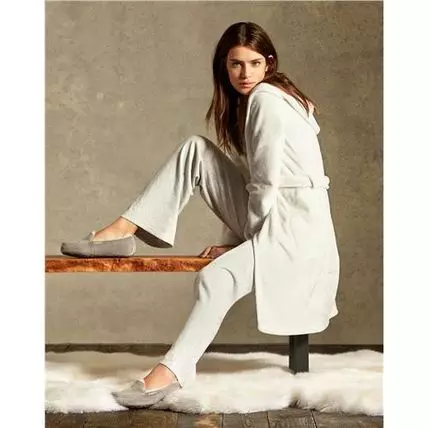 Уггі-мокасини (50 фото): жіночі моделі з хутром від Ugg Australia, з чим носити зимові хутряні і високі мокасини, відгуки 13268_25