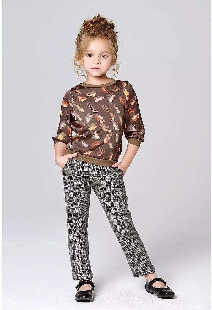 Sweatshirt voor het meisje (80 foto's): adolescente modellen voor meisjes 10-12 en 13-14 jaar oud, sweatshirt Faberlik, Nekst, on bont, bliksem 1326_45