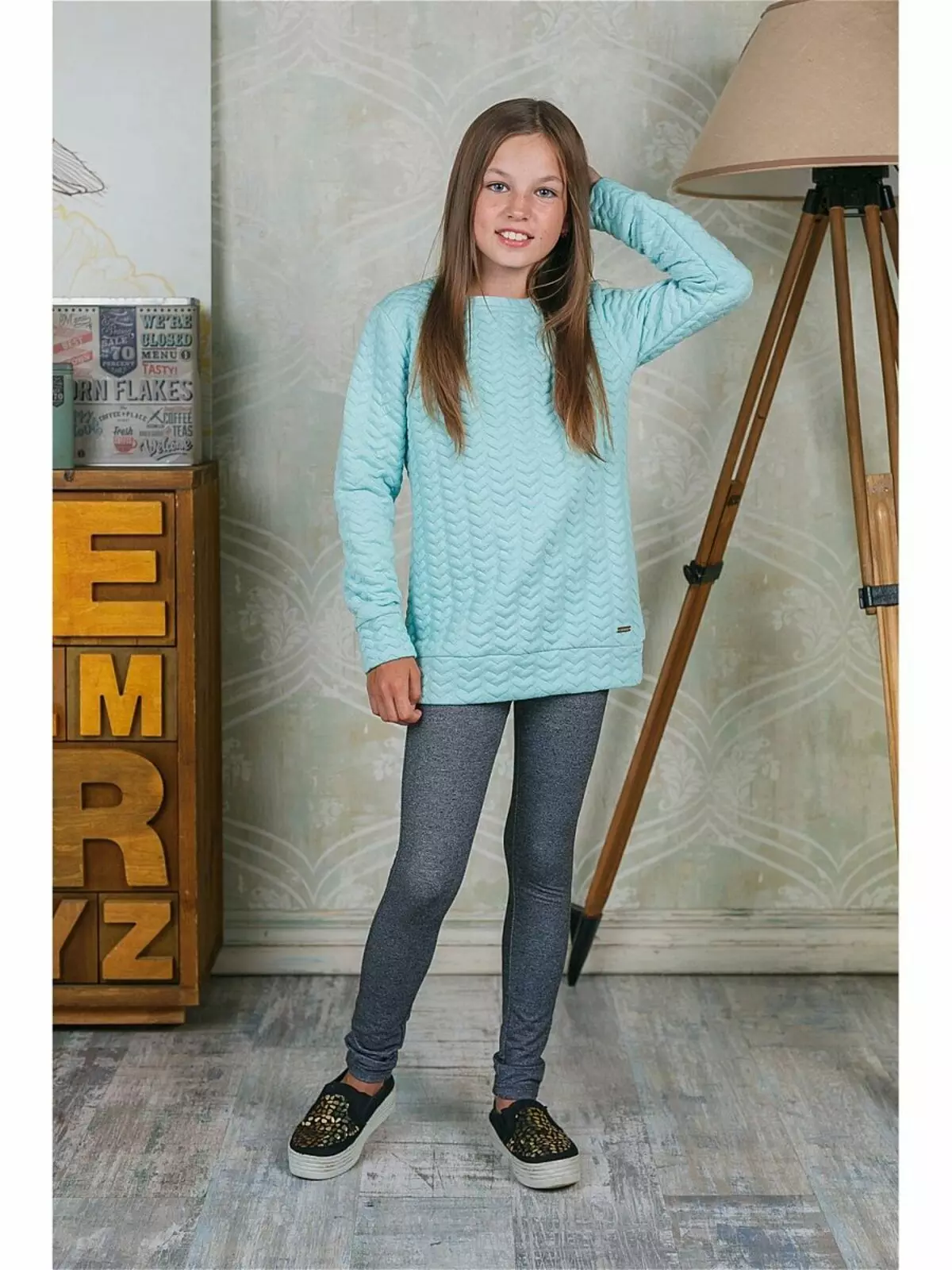 소녀를위한 스웨터 (80 장 사진) : 소녀를위한 사춘기 모델 10-12 및 13-14 세, 스웨터 Faberlik, Nekst, 모피, 번개 1326_55