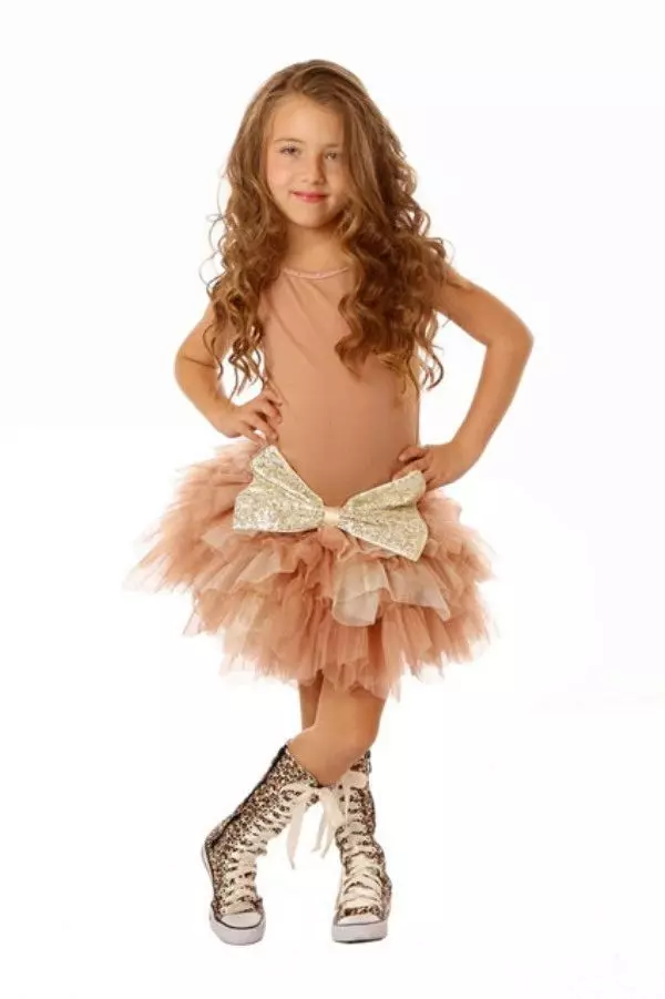 Snickers برای دختران (60 عکس): مدل های کفش برای دختران 10-12 ساله، گزینه های مد روز زمستانی برای نوجوانان 13270_23