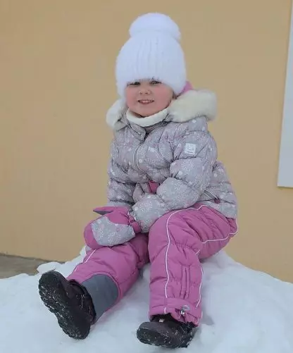 Téli öltöny a lány számára (77 fotók): Valianly, Kiko és Monkler, Gusti, Meleg membrán, finn a Reim-től, szigetelt 13286_51