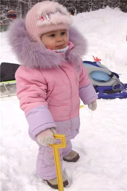 Combinaison d'hiver pour la fille (77 photos): de Valianly, Kiko et Monkler, Gusti, membrane chaude, finnois de Reim, isolée 13286_66