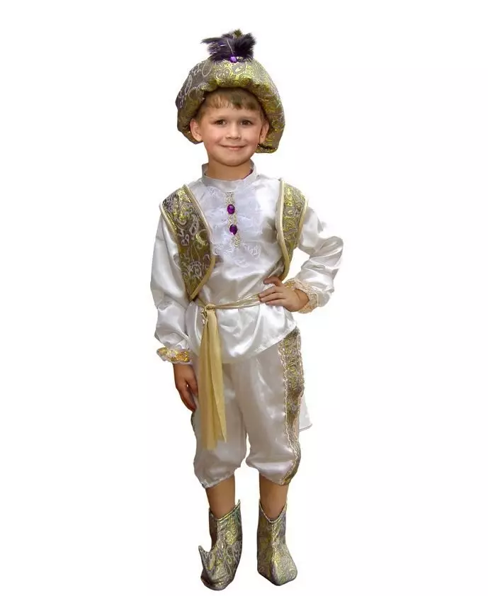 vestits de carnaval per a nens (88 fotos): en la forma d'una aranya home, pirata, eriçó i el gall, gats 13289_55