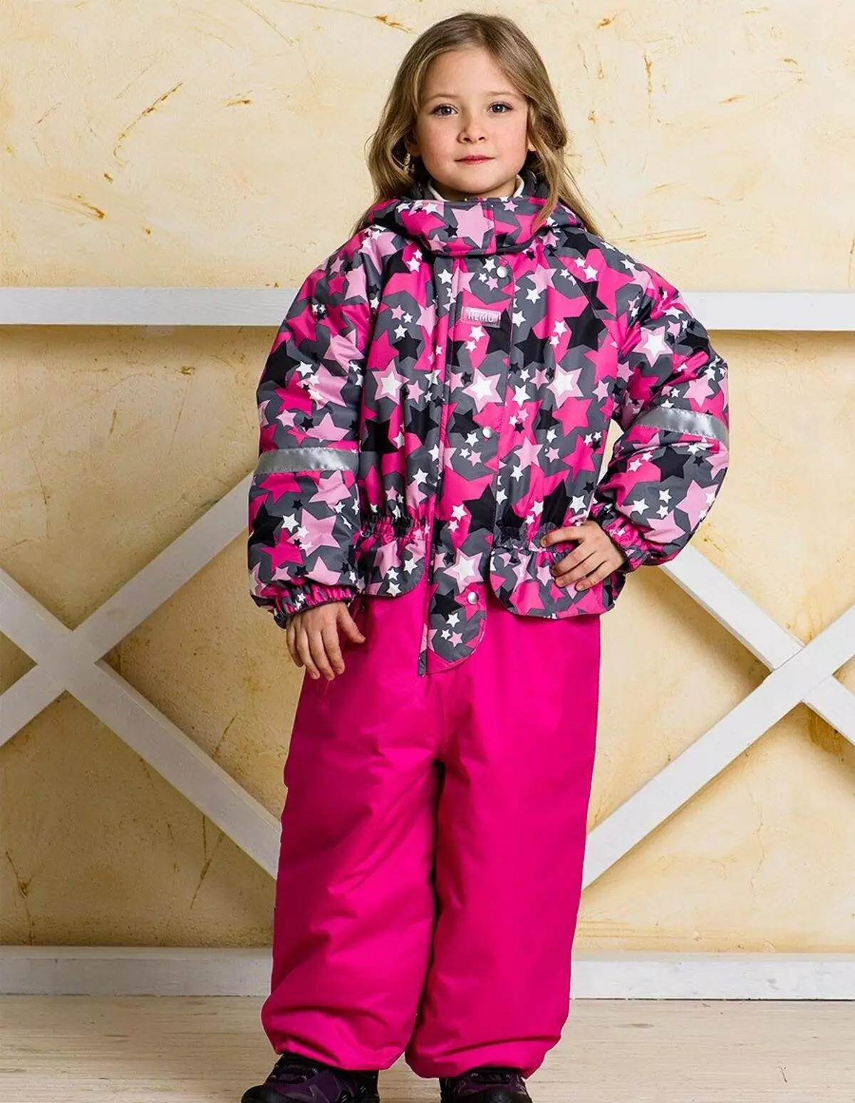 Finse winter oorpakke vir kinders (93 foto's): winter pluis jumpsuit vir meisies, modelle van Kerry, REIM, Hupe en Lassie 13297_30