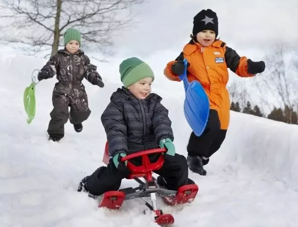 Finsk vinteralleder for børn (93 billeder): Vinterfluff Jumpsuit til piger, modeller fra Kerry, Reim, Hupe og Lassie 13297_78