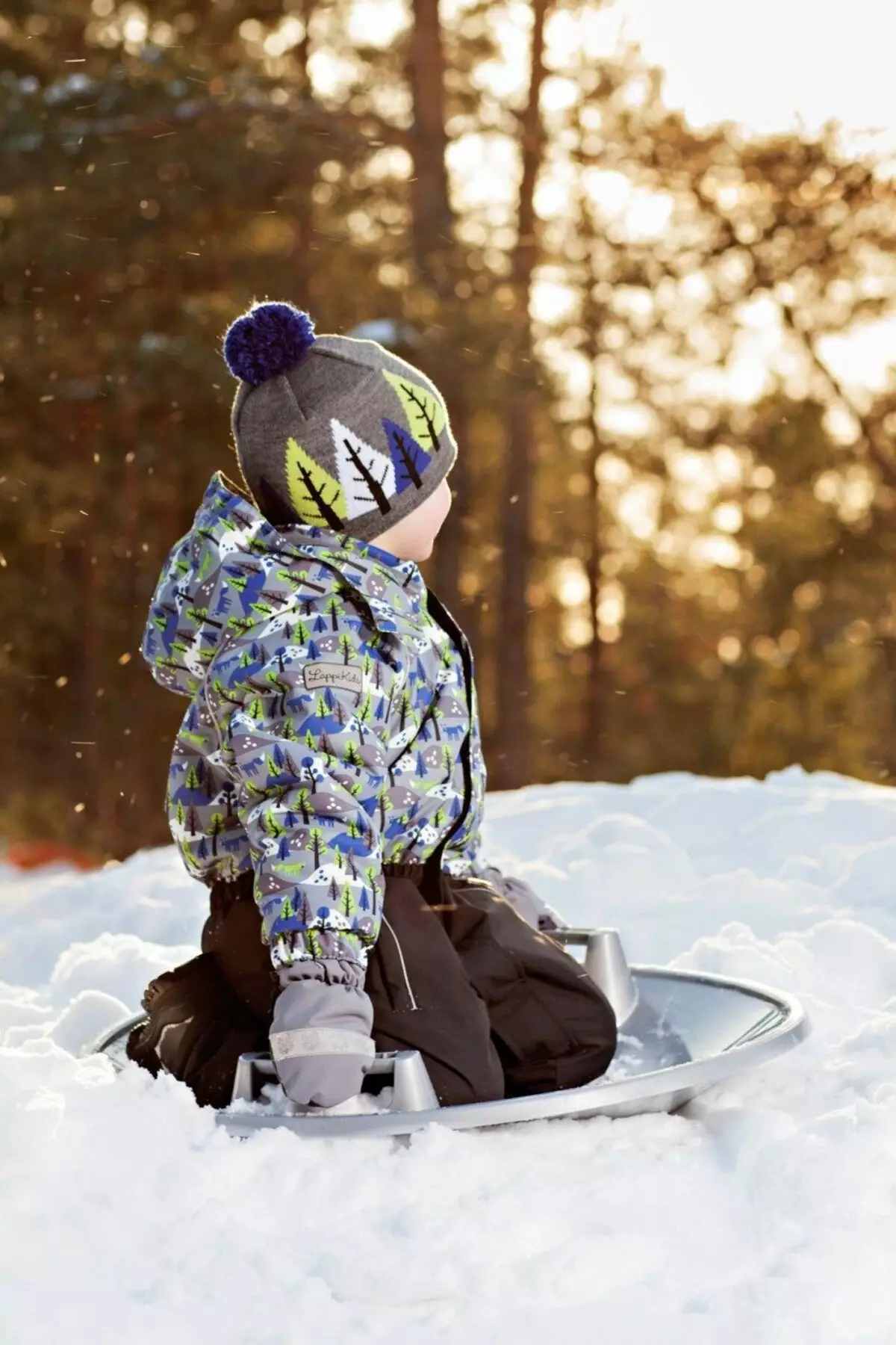 Finsk vinteralleder for børn (93 billeder): Vinterfluff Jumpsuit til piger, modeller fra Kerry, Reim, Hupe og Lassie 13297_8