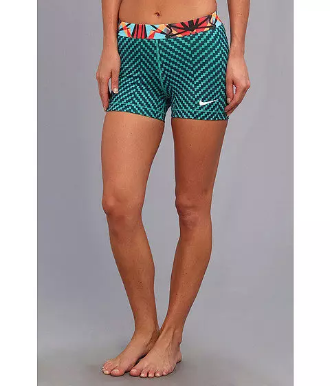 Nike Shorts (63 fotoj): Women's Dri Fit kaj Nike Pro Modeloj, kunpremo, sporta basketbalo kaj boksado, infanoj, mallongaj jupoj 13298_22