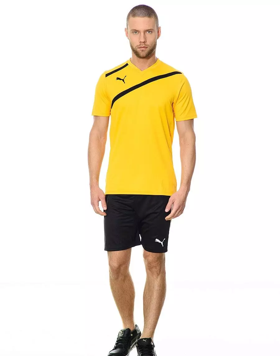 Sports shorts (84 billeder): Kort kvindelige sportsmodeller, shorts nederdel, stram, sort, dragt, strikket 13304_32