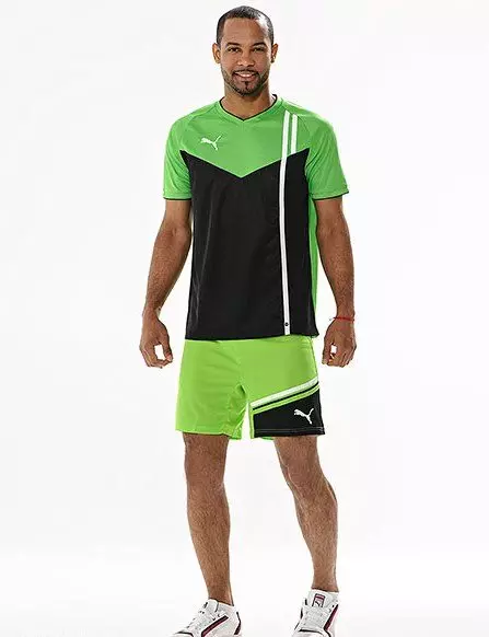 Sports shorts (84 billeder): Kort kvindelige sportsmodeller, shorts nederdel, stram, sort, dragt, strikket 13304_33