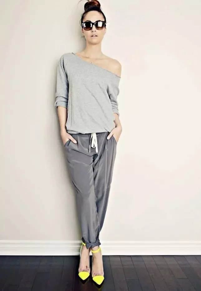 女性灰色运动套装（31张） 13306_22