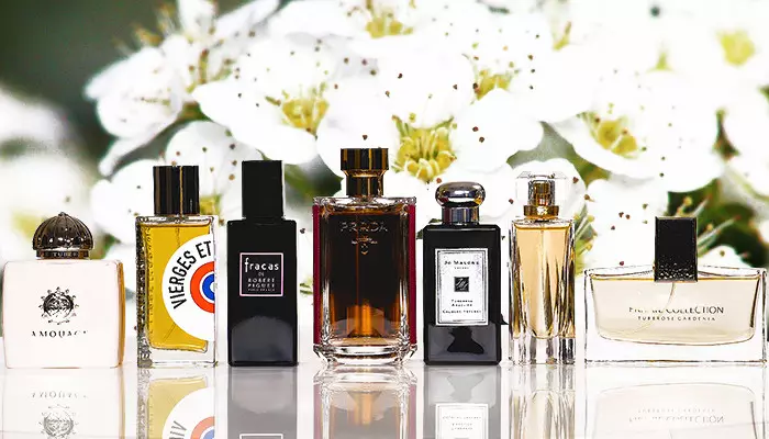 Floral smaken (37 foto's): parfums voor vrouwen met iris en houtachtige parfum met bloemen notities, met de geur van Gardenia en Narcissus, andere smaken 13336_10