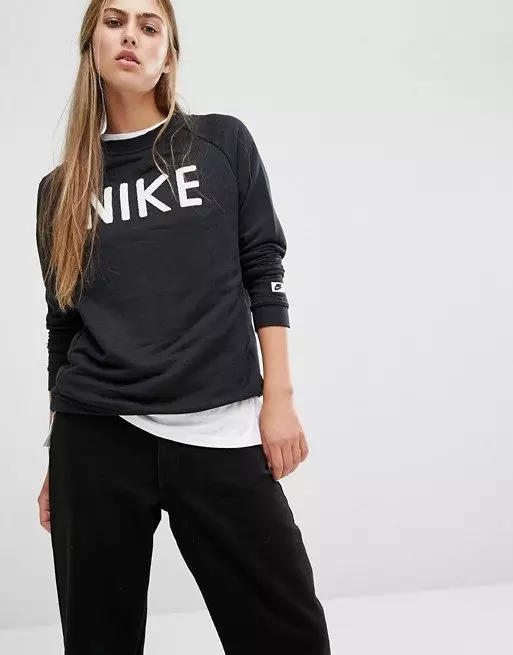 Nike signshot nike (39 акс): Моделҳои Nike, бо чӣ пӯшидан 1334_10