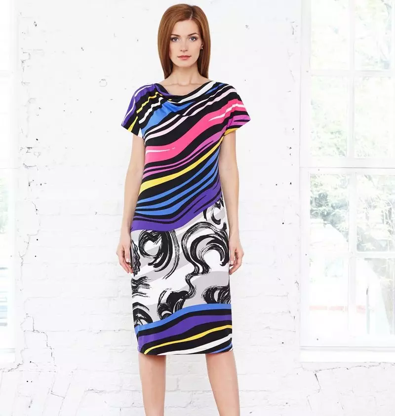 Farve hjemmelavet medium længde kjole med abstrakt print