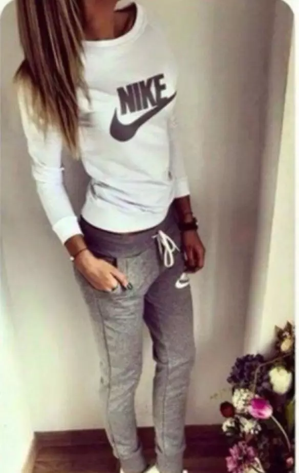 Dámské mikiny Nike (Nike) (Nike) (58 fotek): Sportovní oblečení modely, Nike Air, Nike-AW77, s tiskem 