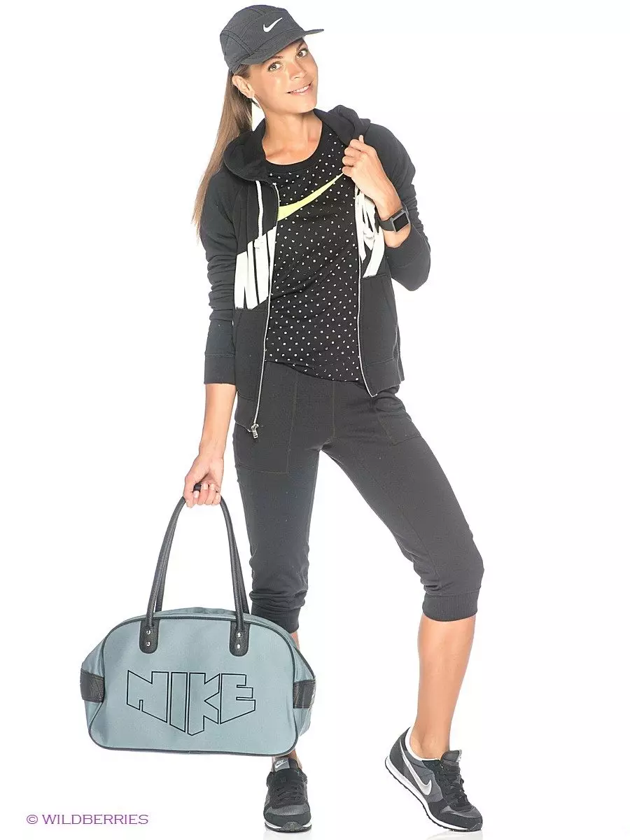 Γυναικεία μπλούζες Nike (Nike) (58 φωτογραφίες): Μοντέλα αθλητικών ειδών, Nike Air, Nike-Aw77, με εκτύπωση 