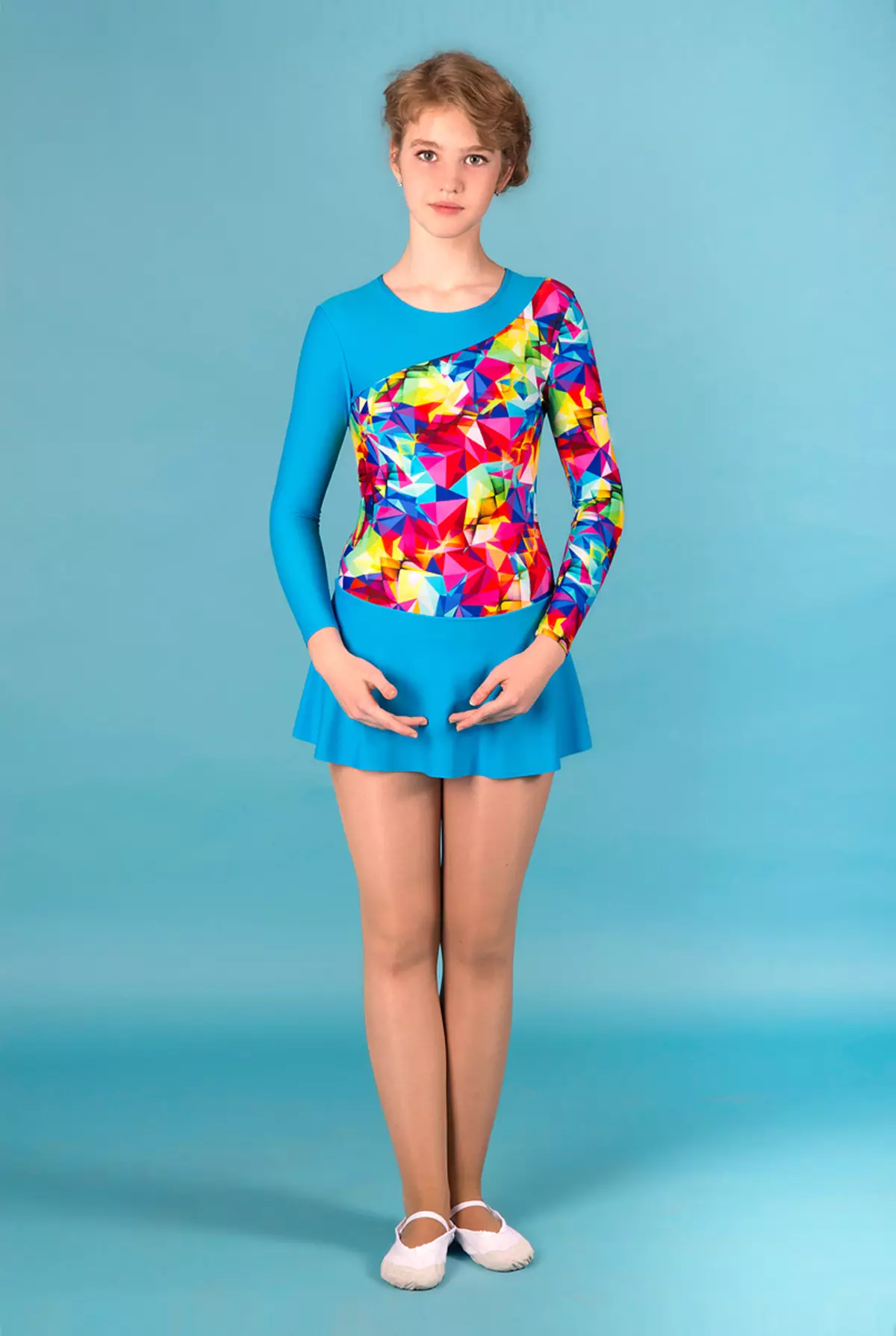 لباس شنا ژیمناستیک با دامن (35 عکس): مدل های با دامن برای ژیمناستیک ریتمیک 13393_23