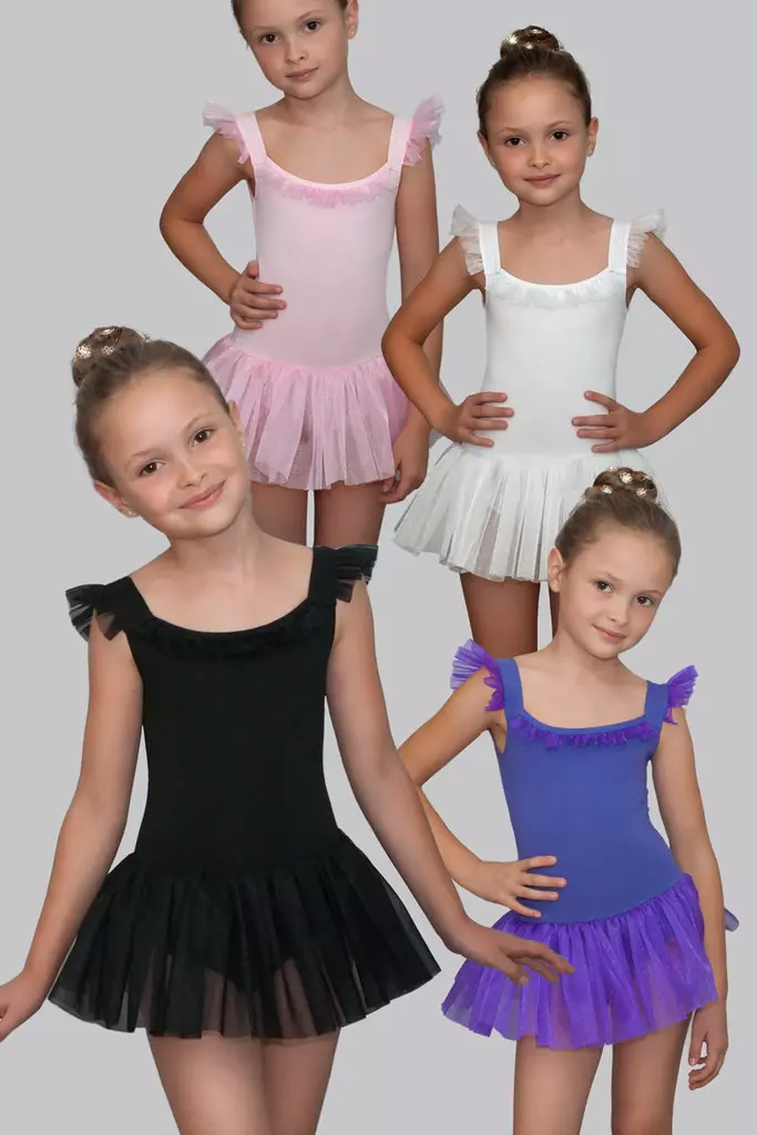 Traje de baño de baile (59 fotos): Modelos de deportes de baile con una falda para bailes de salón, como se llama, rosa y blanco. 13394_11