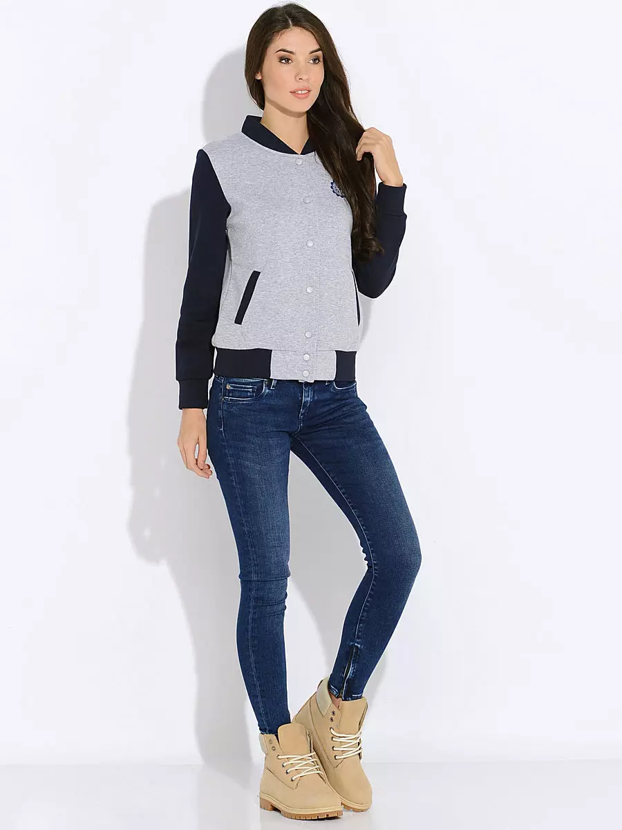 Female sweatshirts (238 photos): Fashionable, Hoody, Large sizes, Lightning, Long, Bomber, Sport, Warm 1339_117