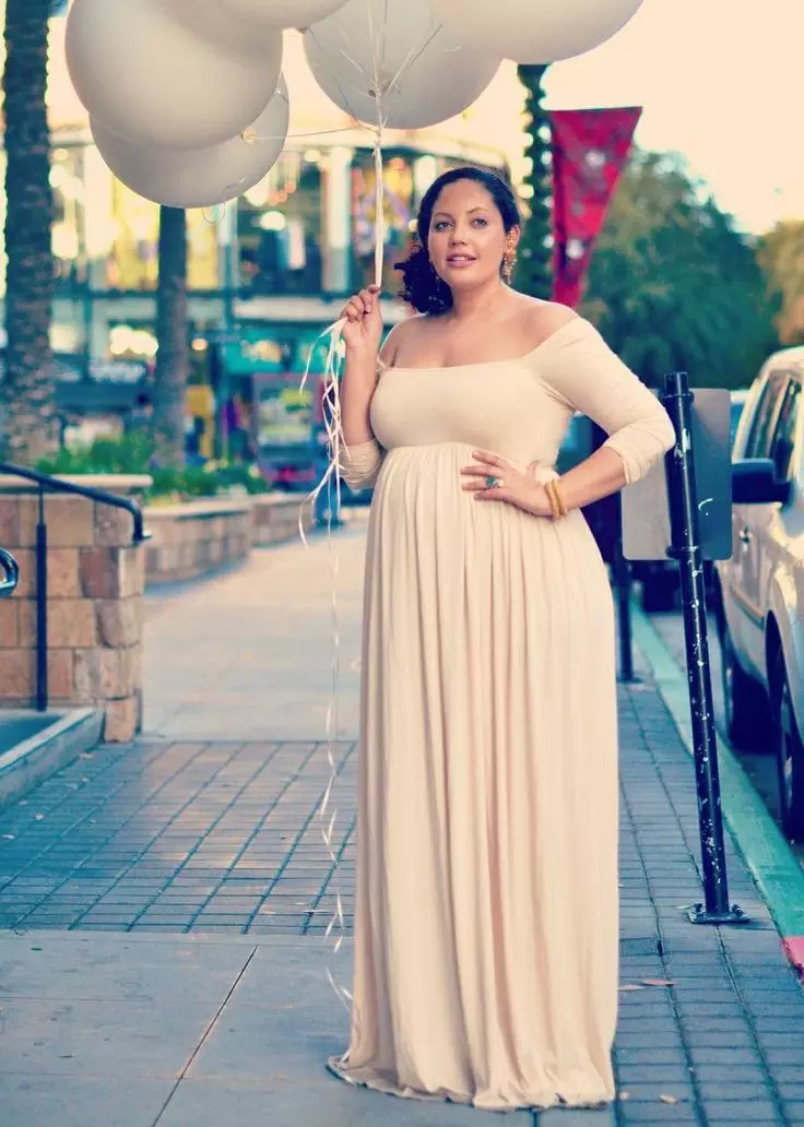 Μακρύ μπεζ φόρεμα A-Fashion Silhouette για πλήρεις γυναίκες