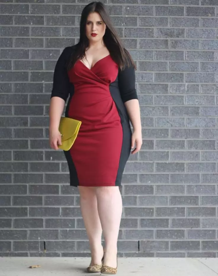 Combined Red-Black Sheath Dress for Full